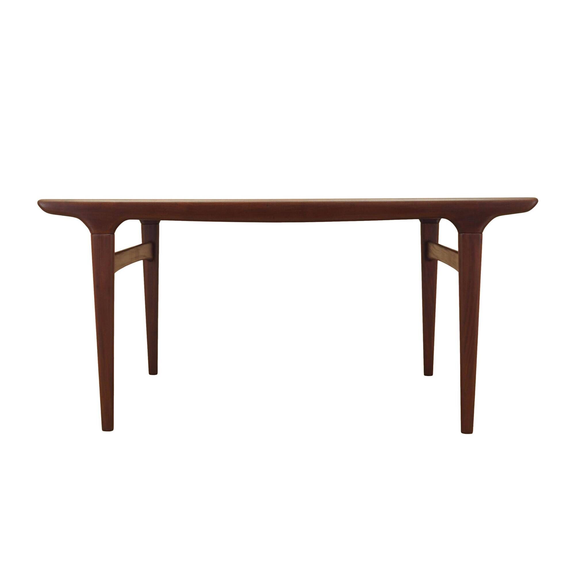 Table en teck, design danois, années 1970, designer : Johannes Andersen