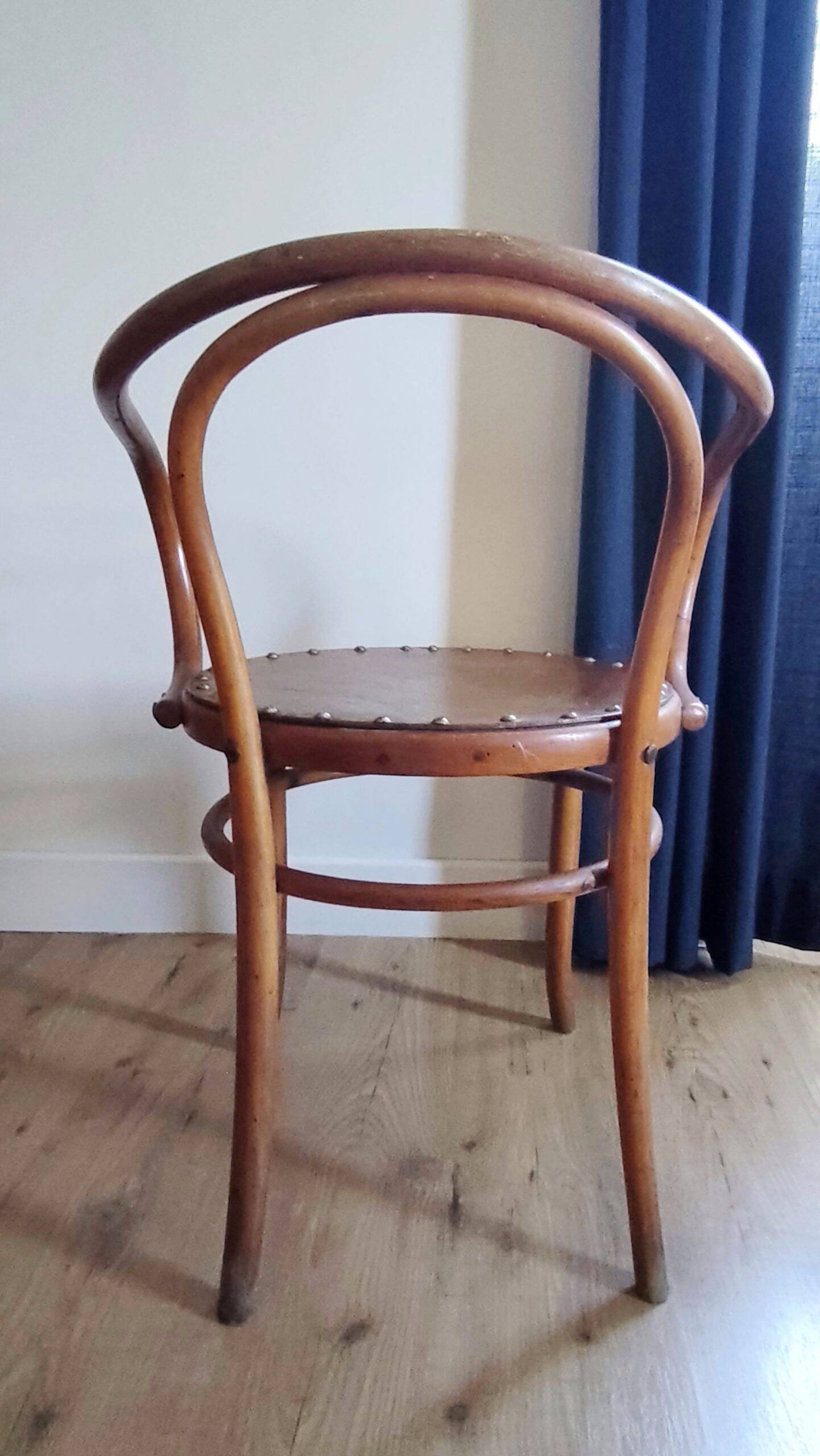 B9 Fischel armchair, known as "Le Corbusier"