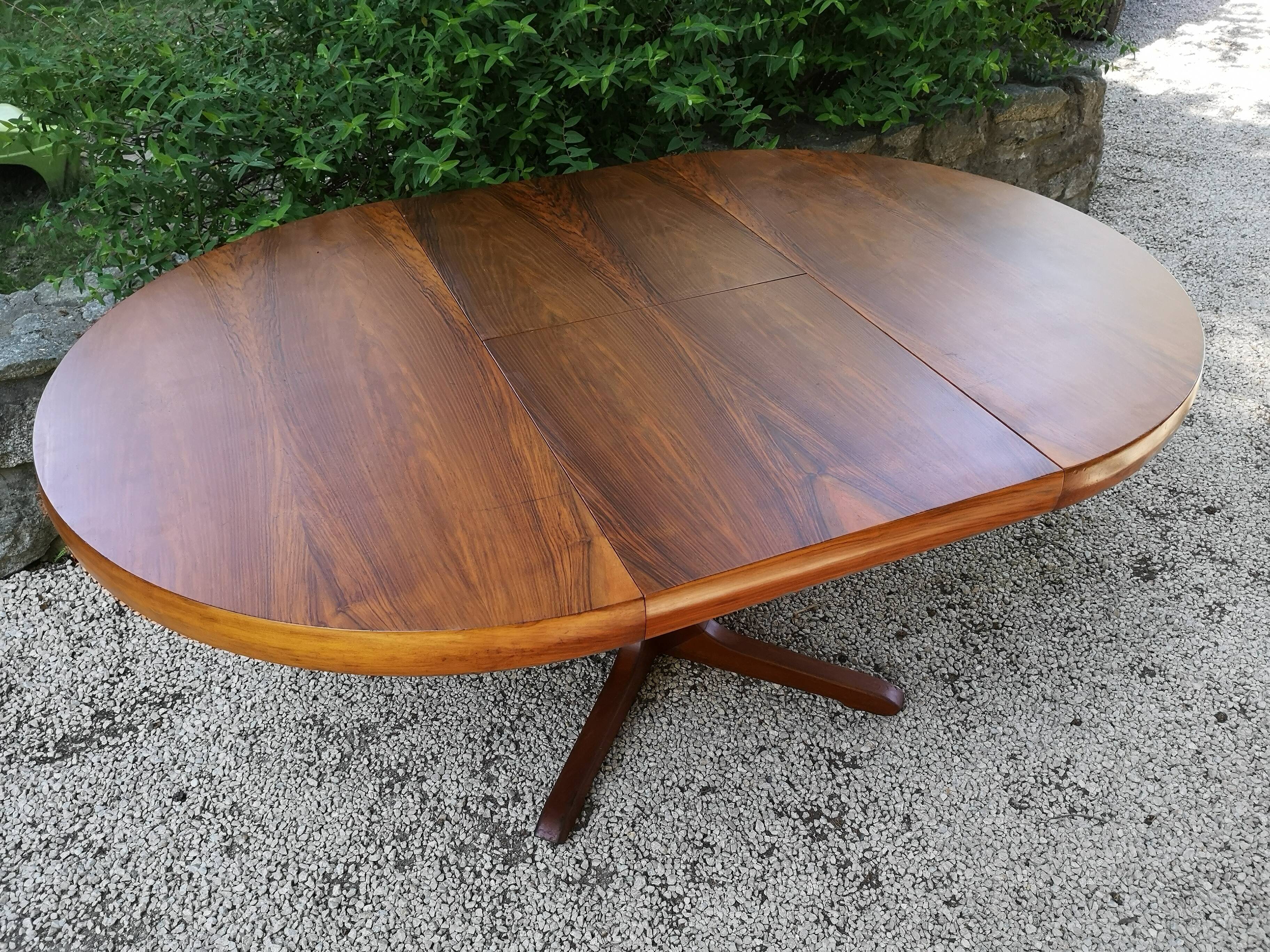 Baumann rosewood system table