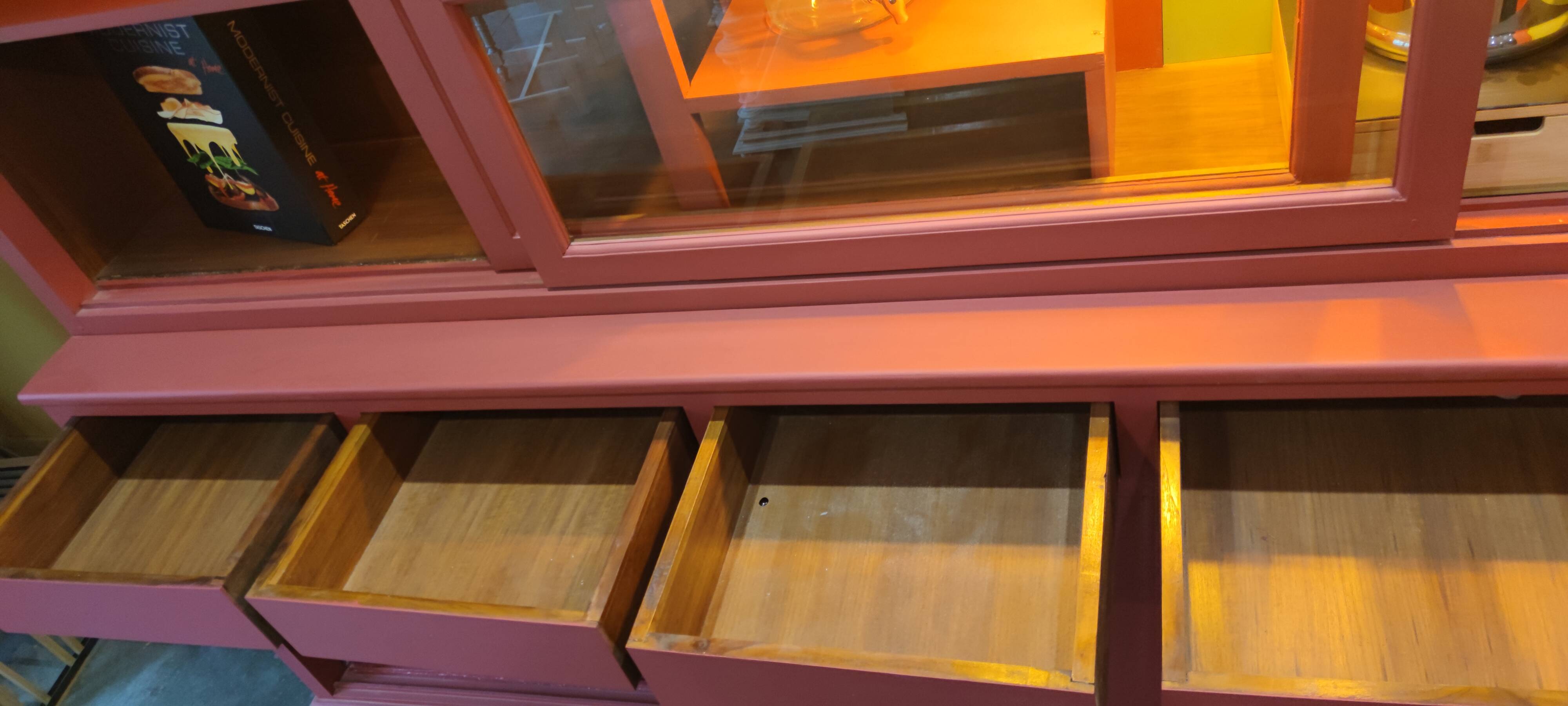 “Coffee corner” dresser