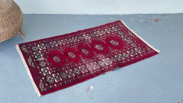 Artisanal velvet rug ancient