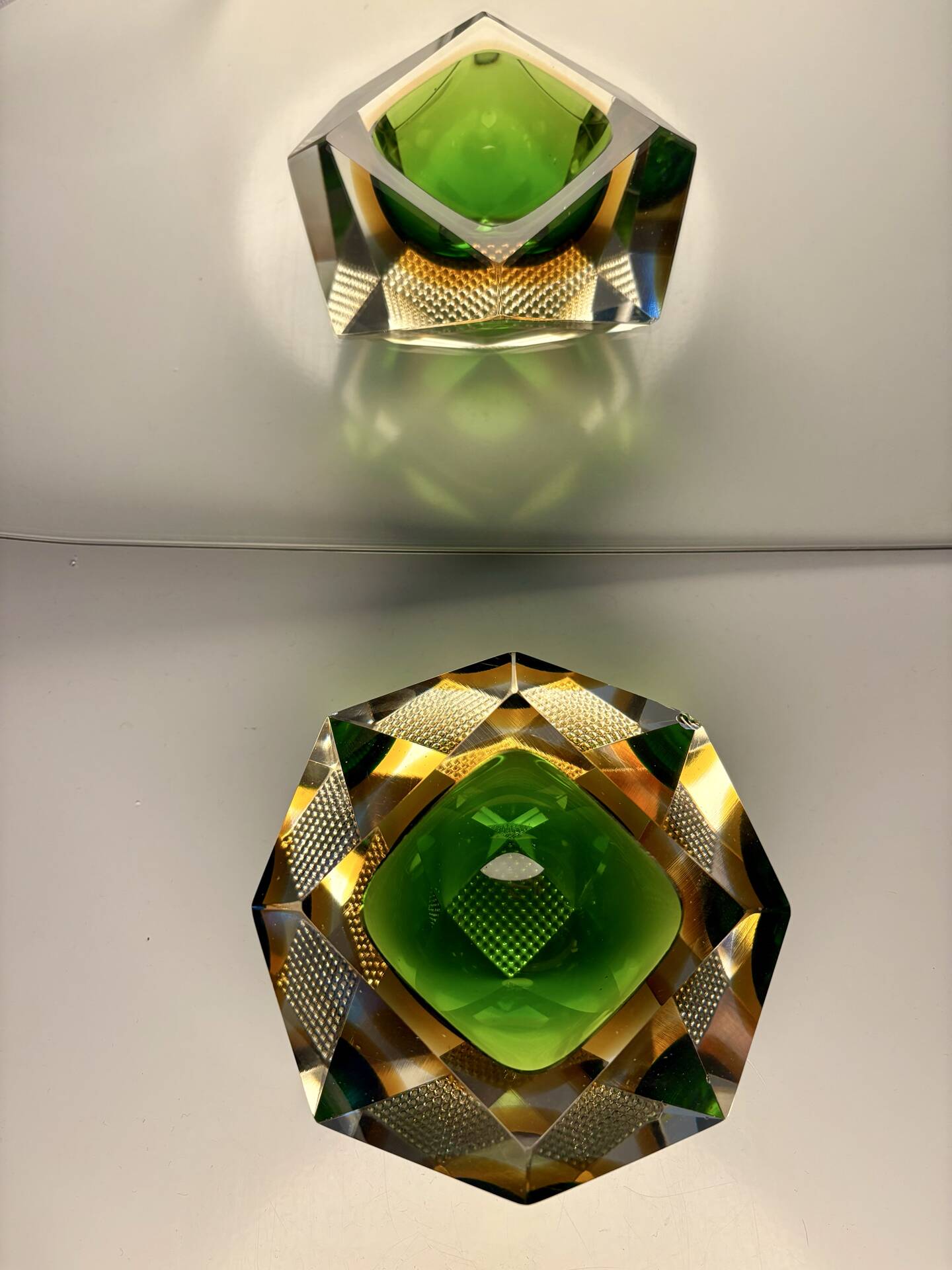 Cendrier Murano sommerso vert et ambre 1960