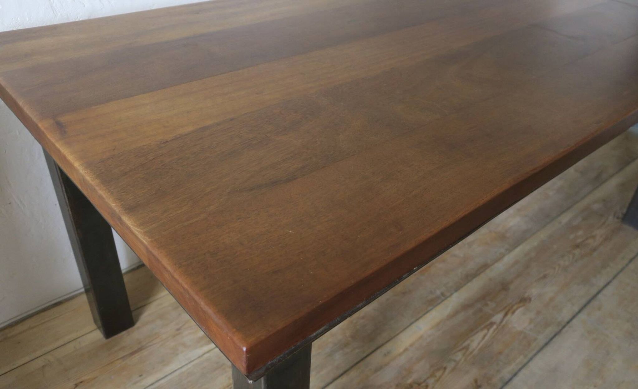 Brutalist 6 chairs and dining table in teak and patinated steel, 1960s