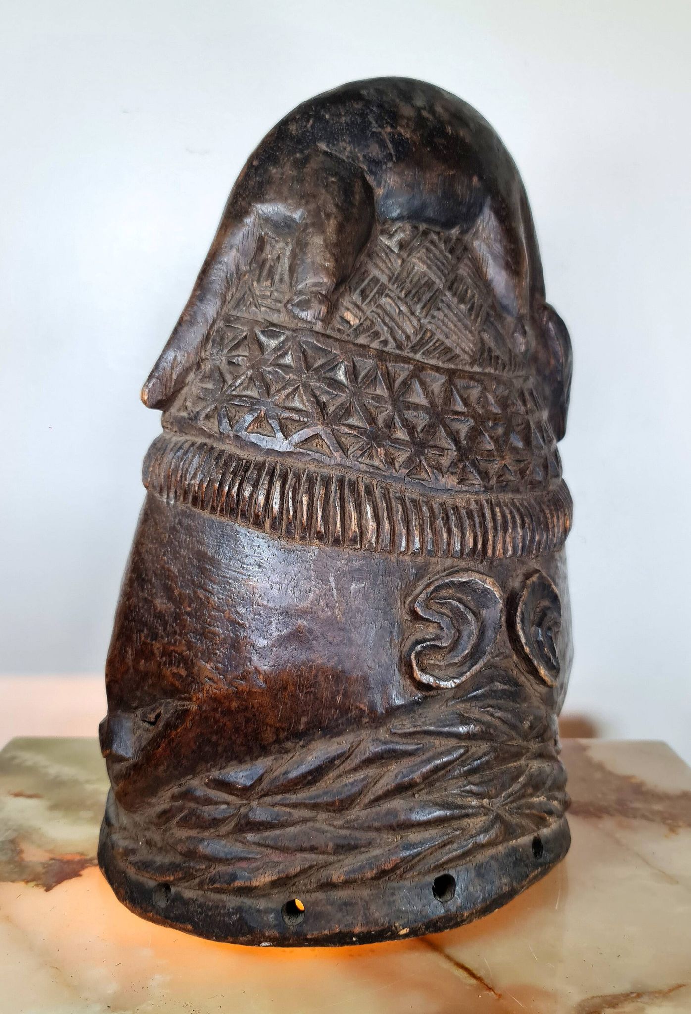 Hemba Helmet, Suku