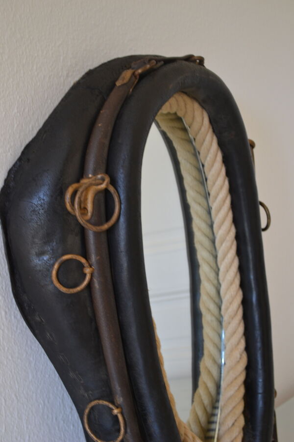 Miroir brutaliste collier de cheval