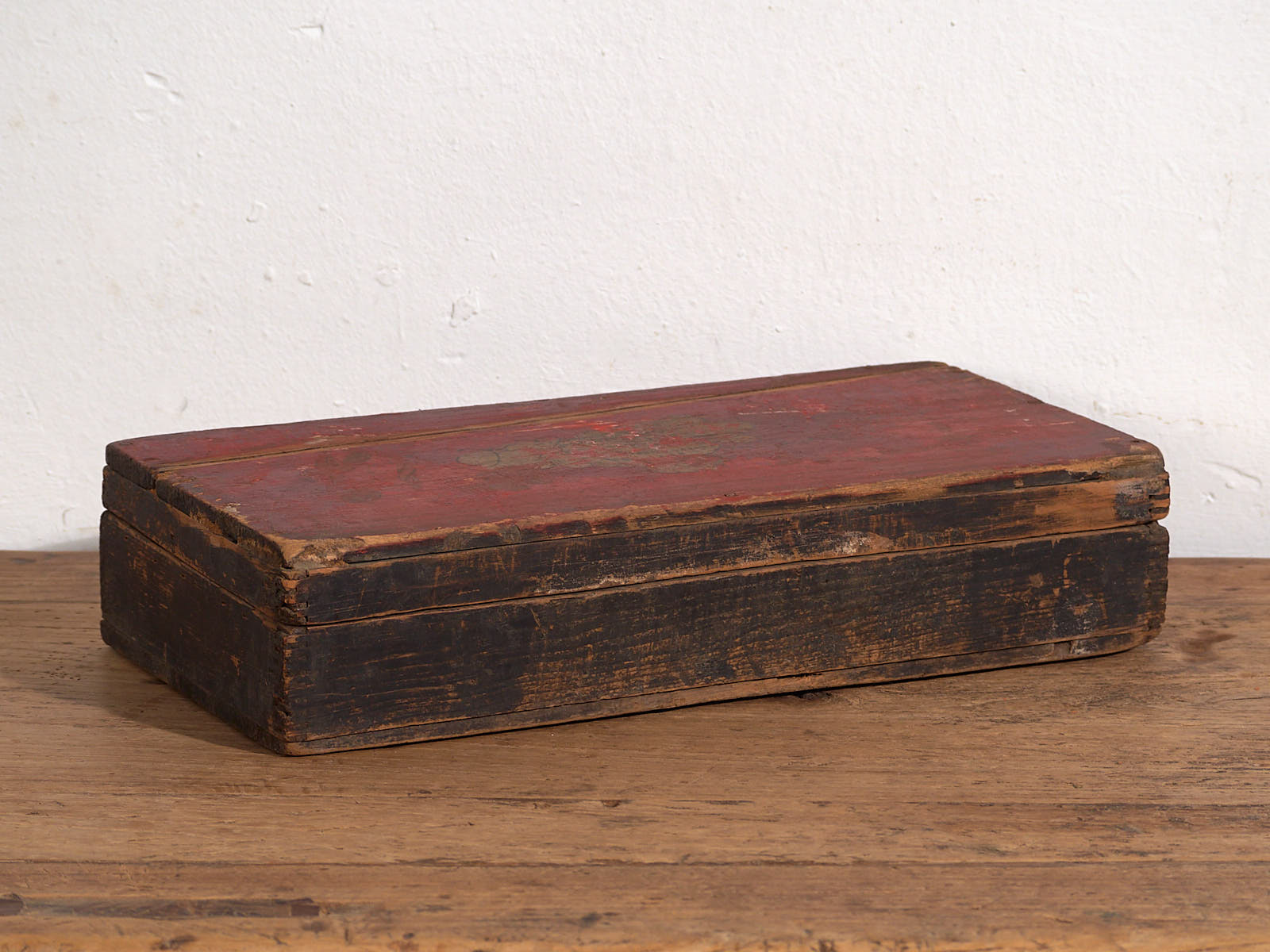 Antique case with red patina (c.1900) #4