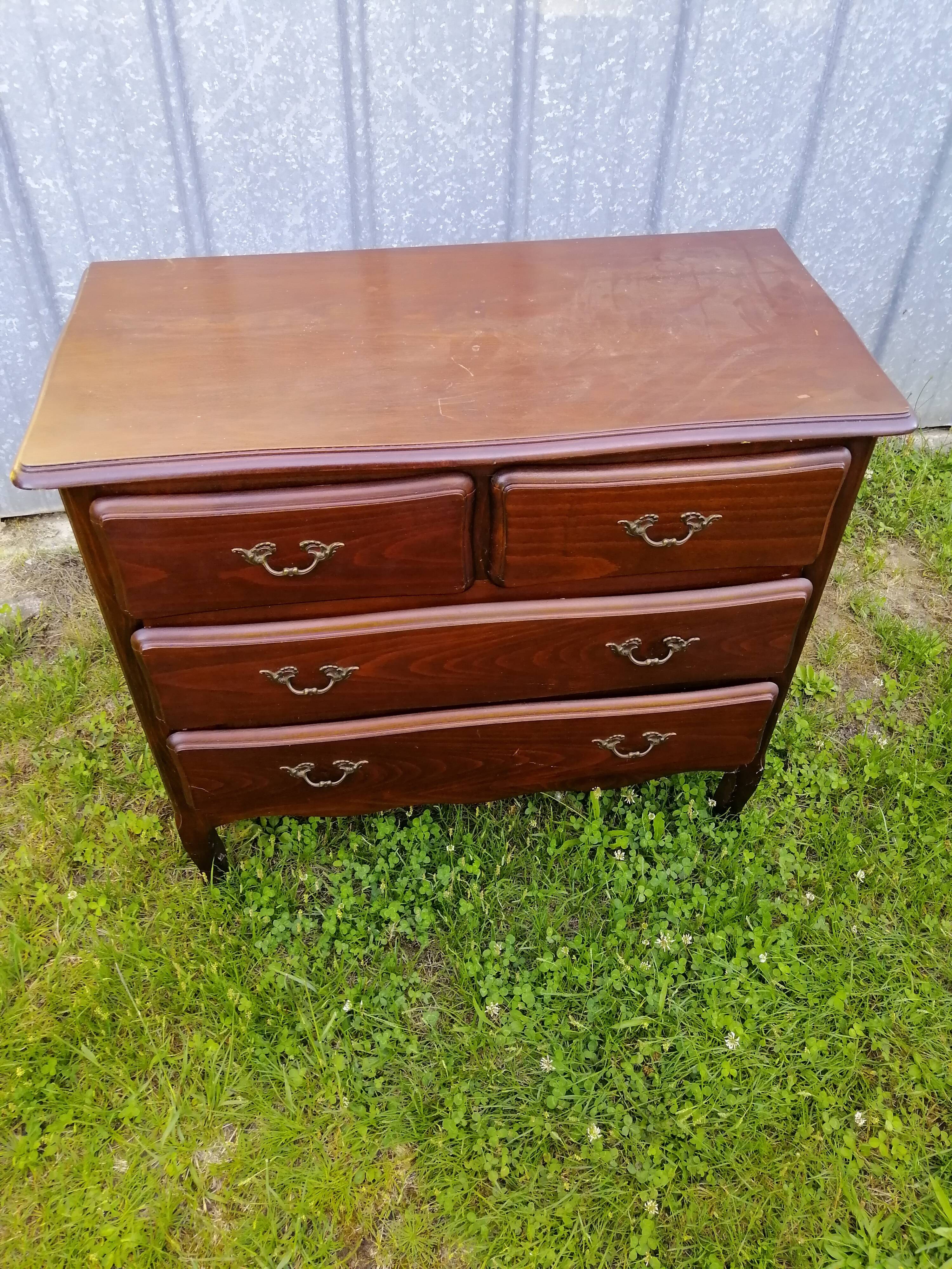 Commode en bois