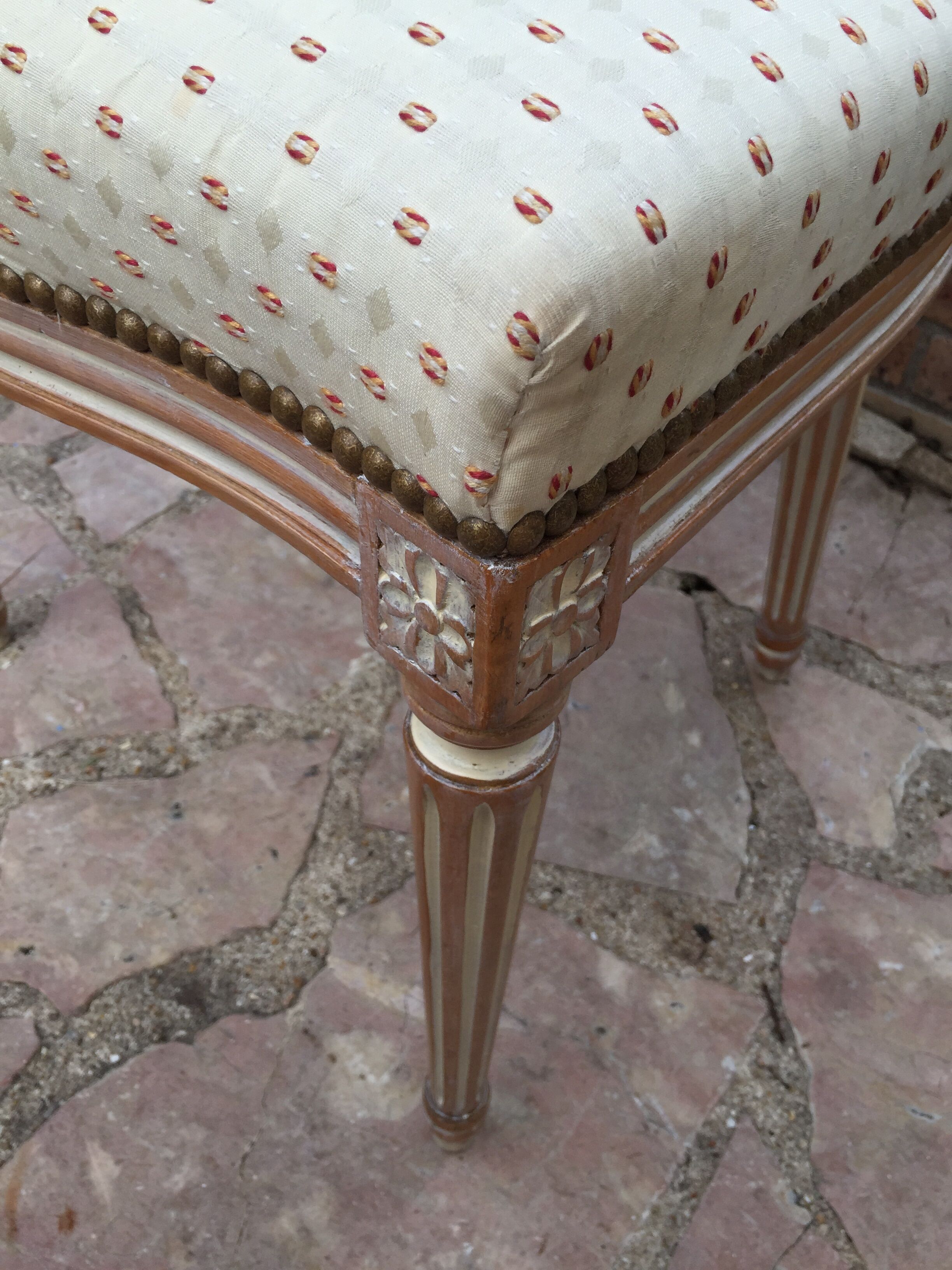 Set of three chairs Louis XVI