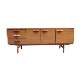 Row in the 1960s teak