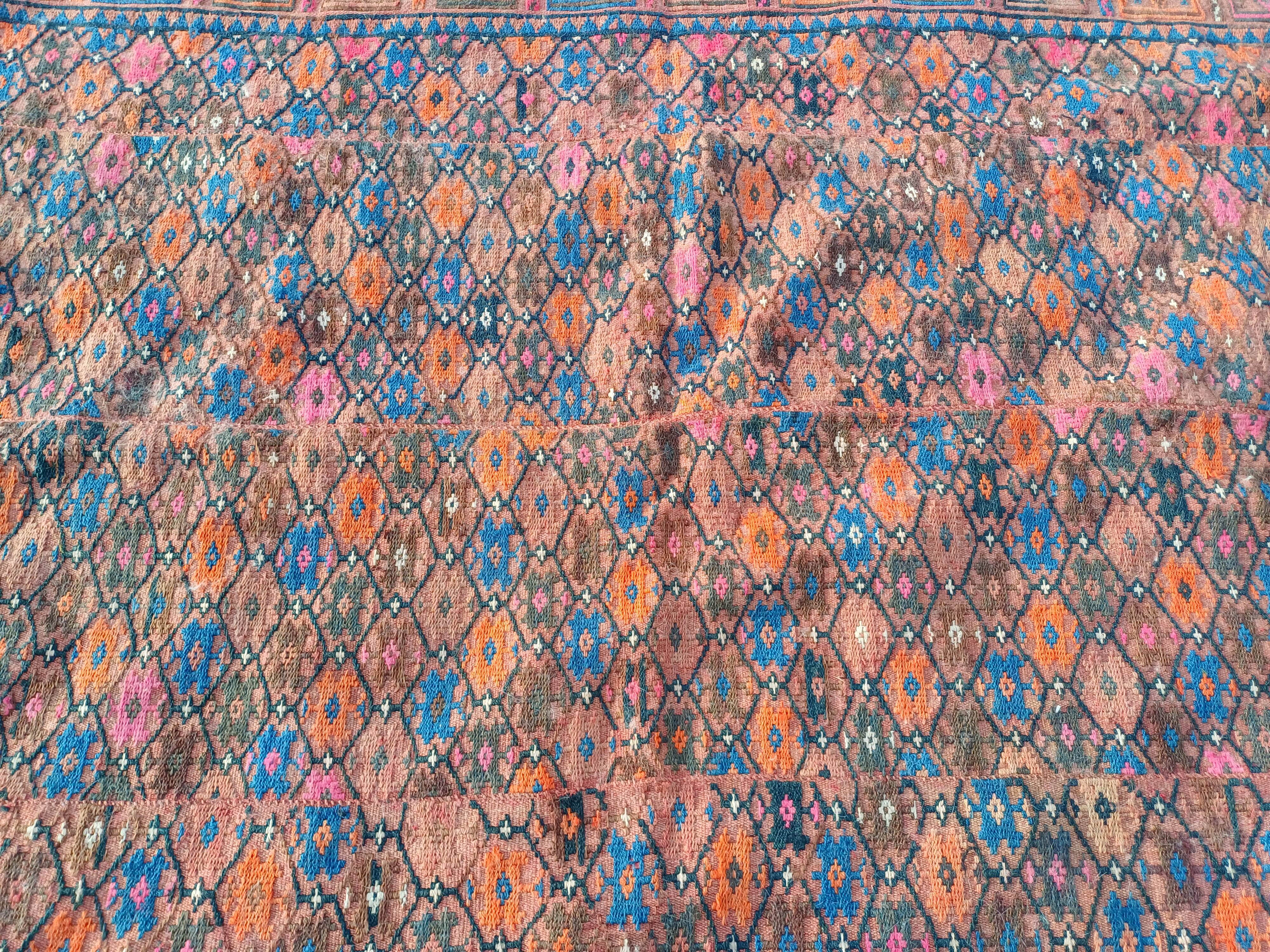 Hand Knotted Persian Rug