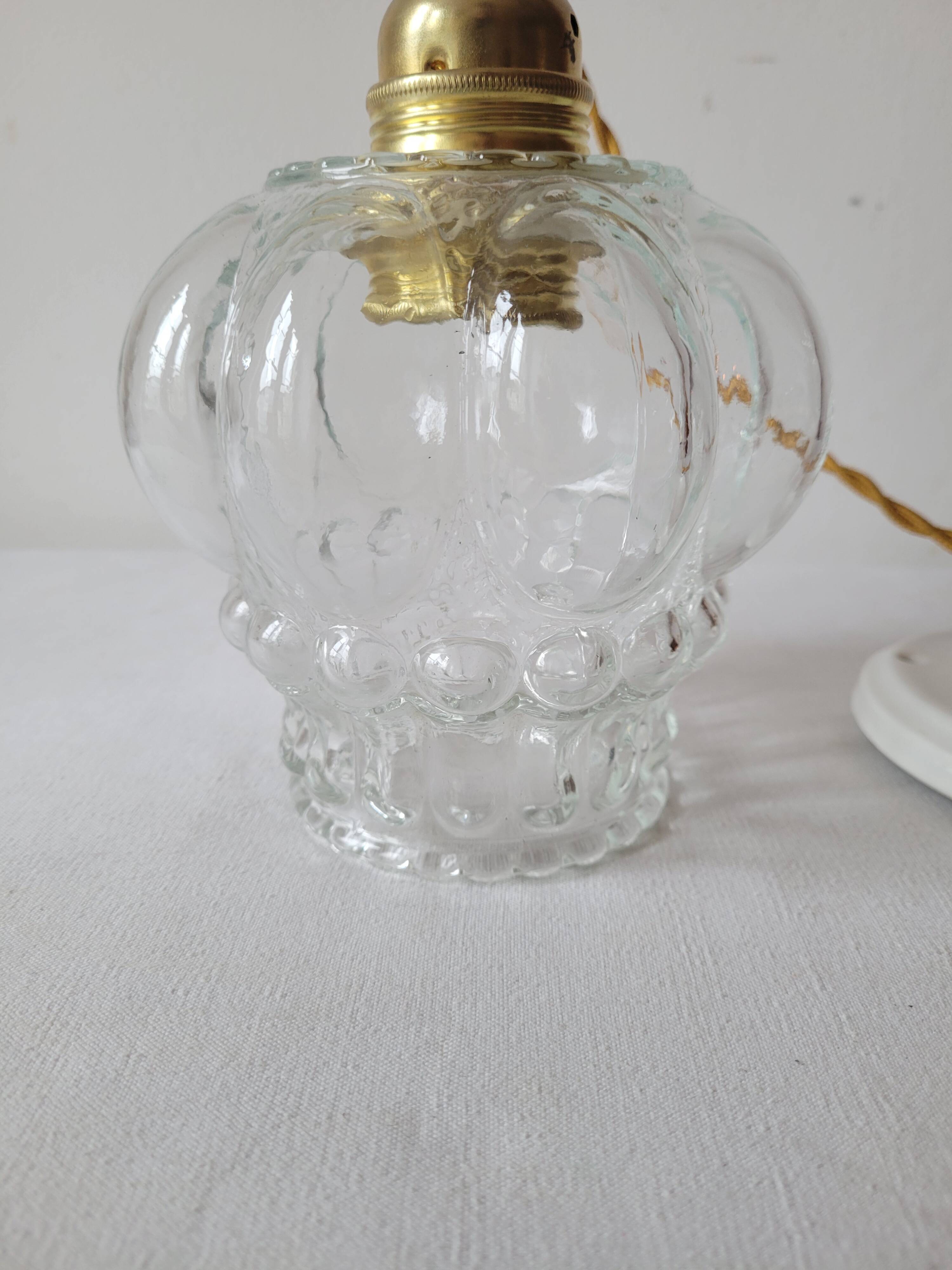 Molded glass pendant light