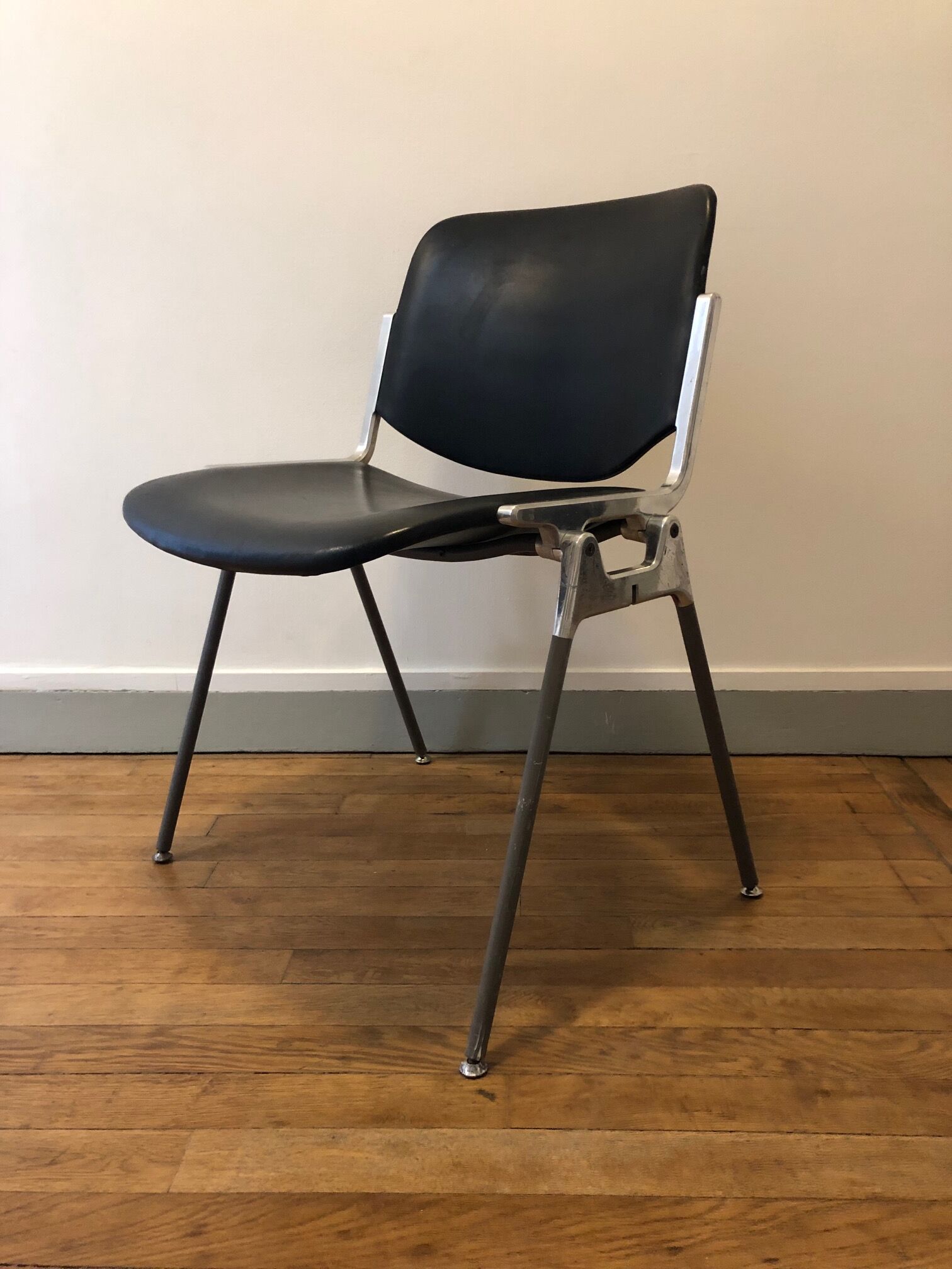 DSC 106 chair Giancarlo Piretti for Castelli