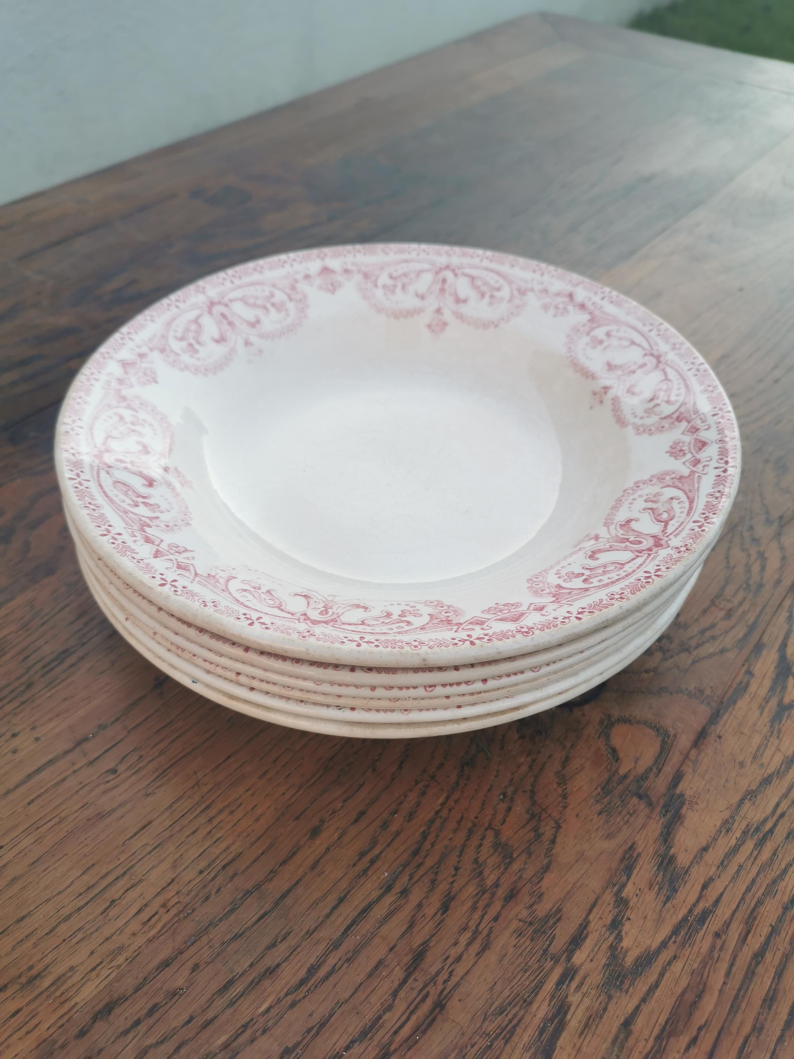 Set of 6 plates in Iron Earth