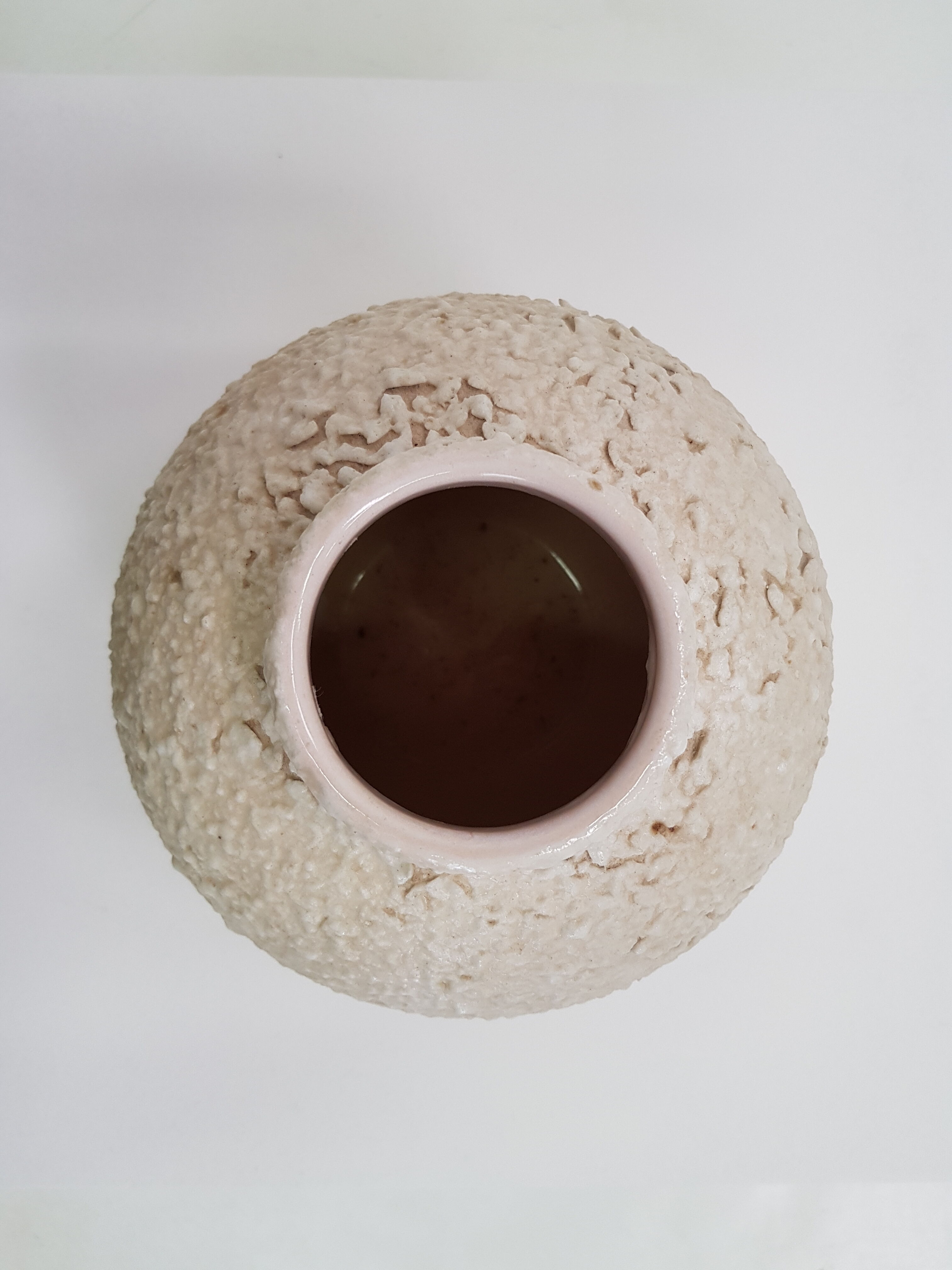 Vase en céramique vintage signé L.Dage