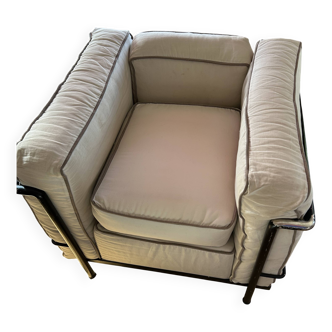 Fauteuils Lecorbusier édités par Cassina