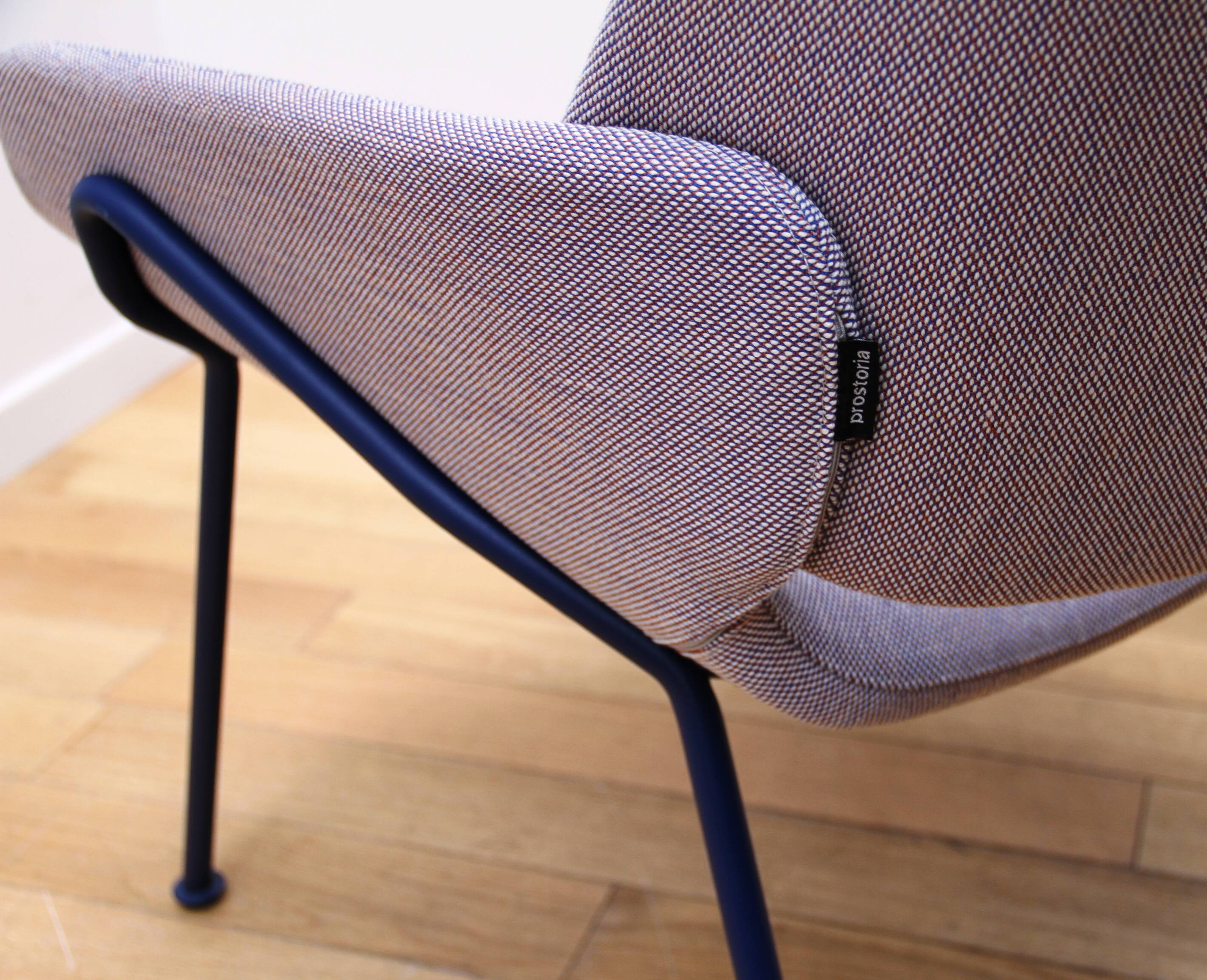 Monk designer armchair, Prostoria