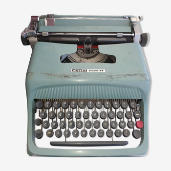 Machine à écrire vintage
