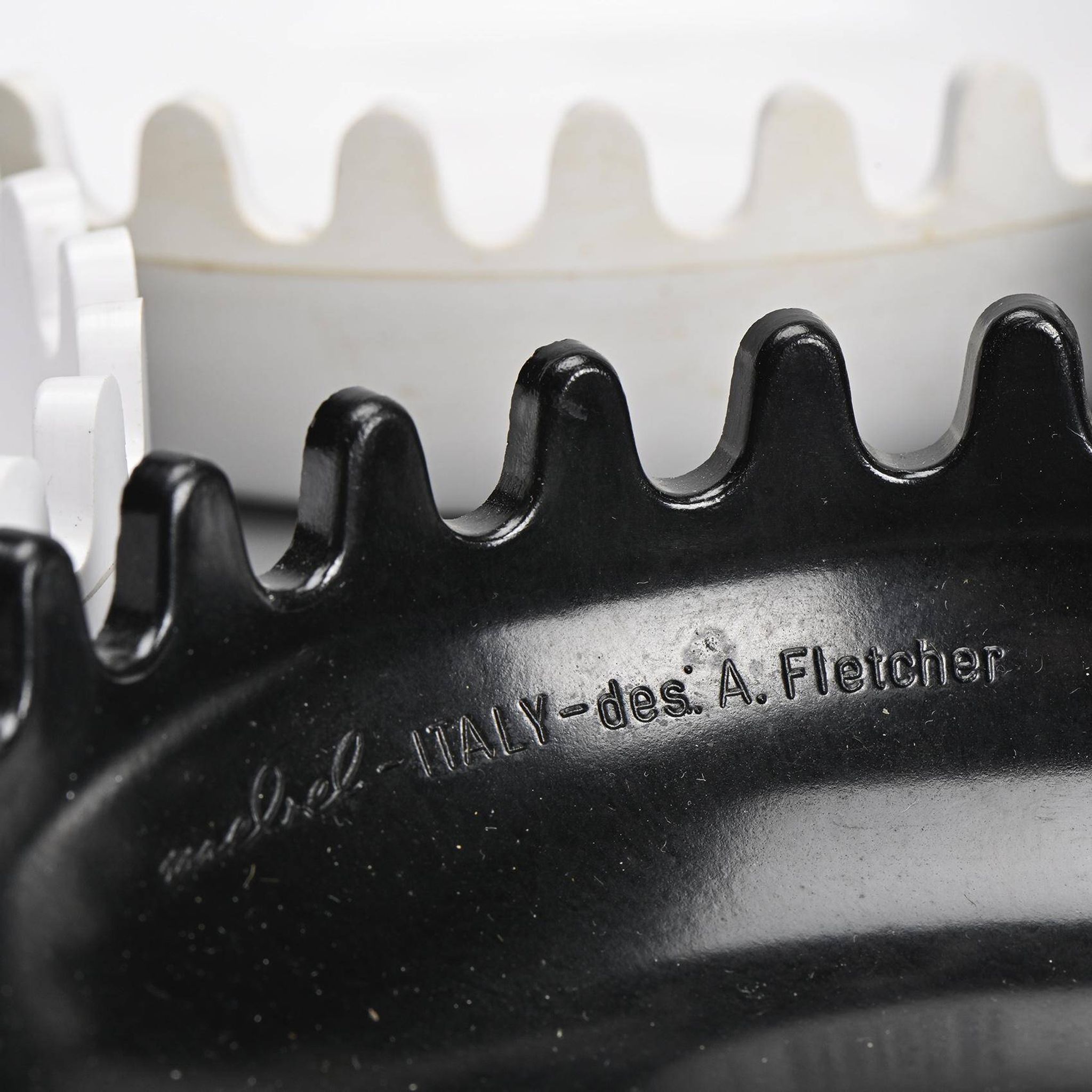 Pair of Clam Boxes by Alan Fletcher, Mebel, circa 1970