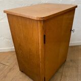 Storage cabinet