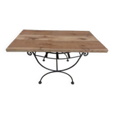 Wrought iron coffee table and its solid oak top