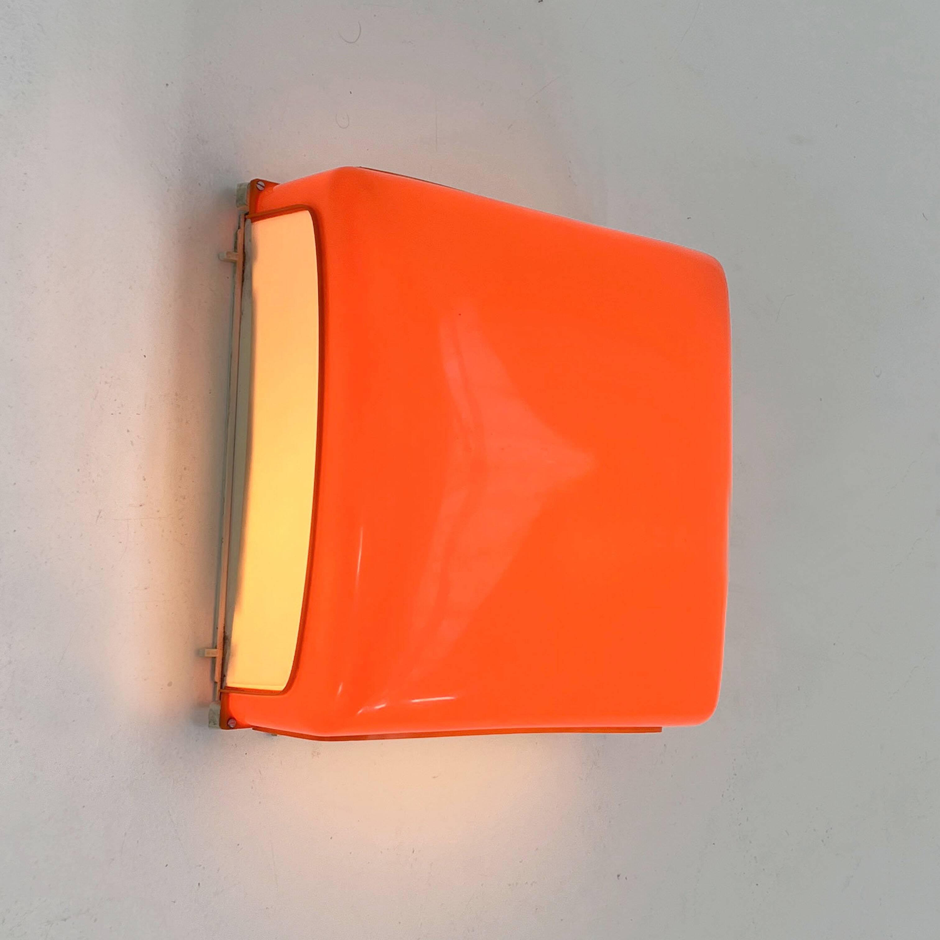 Cnosso Orange wall lamp by Angelo Mangiarotti for Artemide, 1960