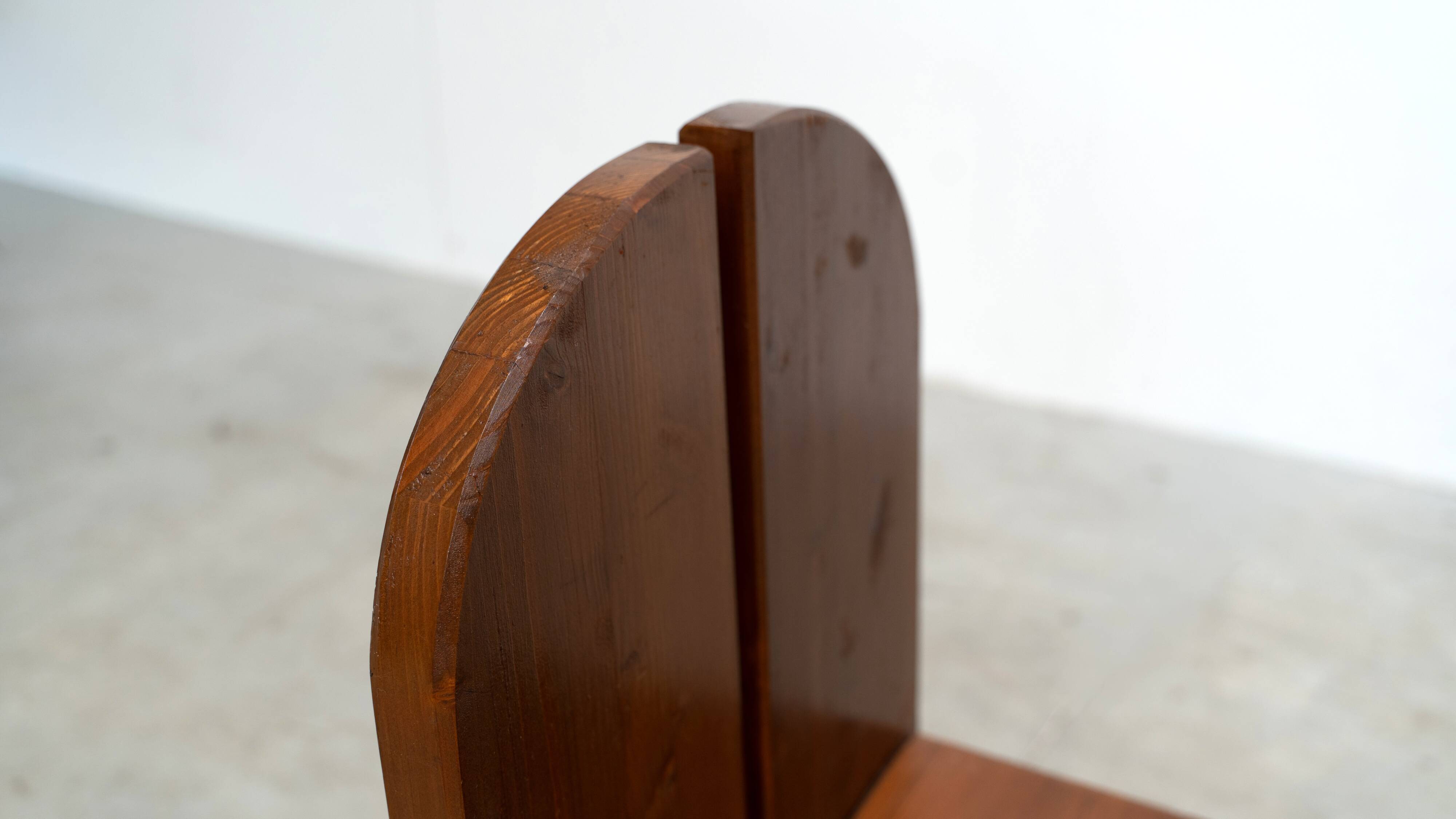 Ensemble de deux chaises de salle à manger sculpturales