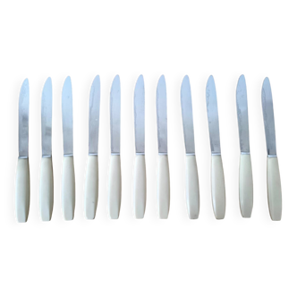 Set of 11 bakelite and stainless steel knives