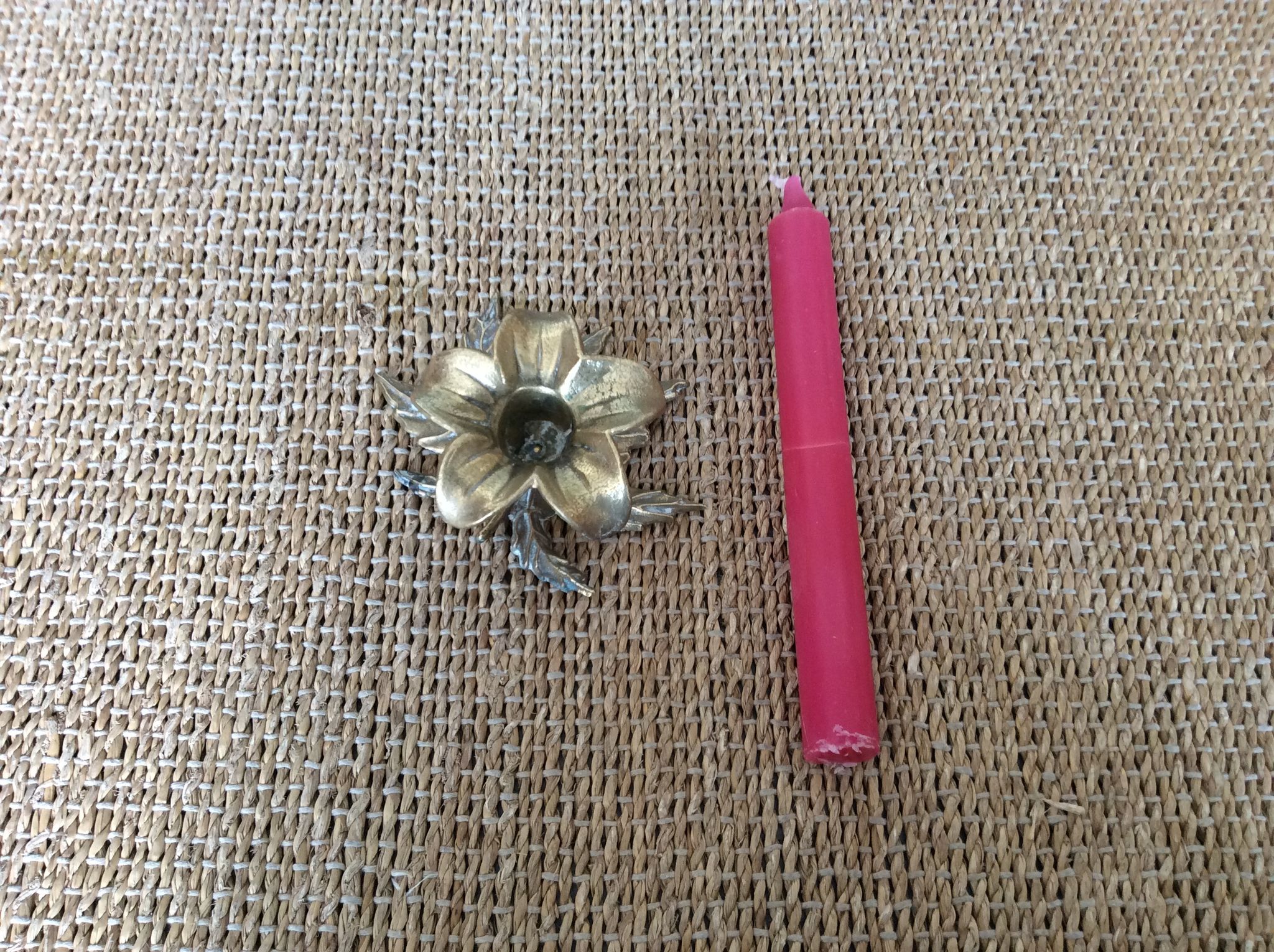 Bougeoir fleur en bronze doré