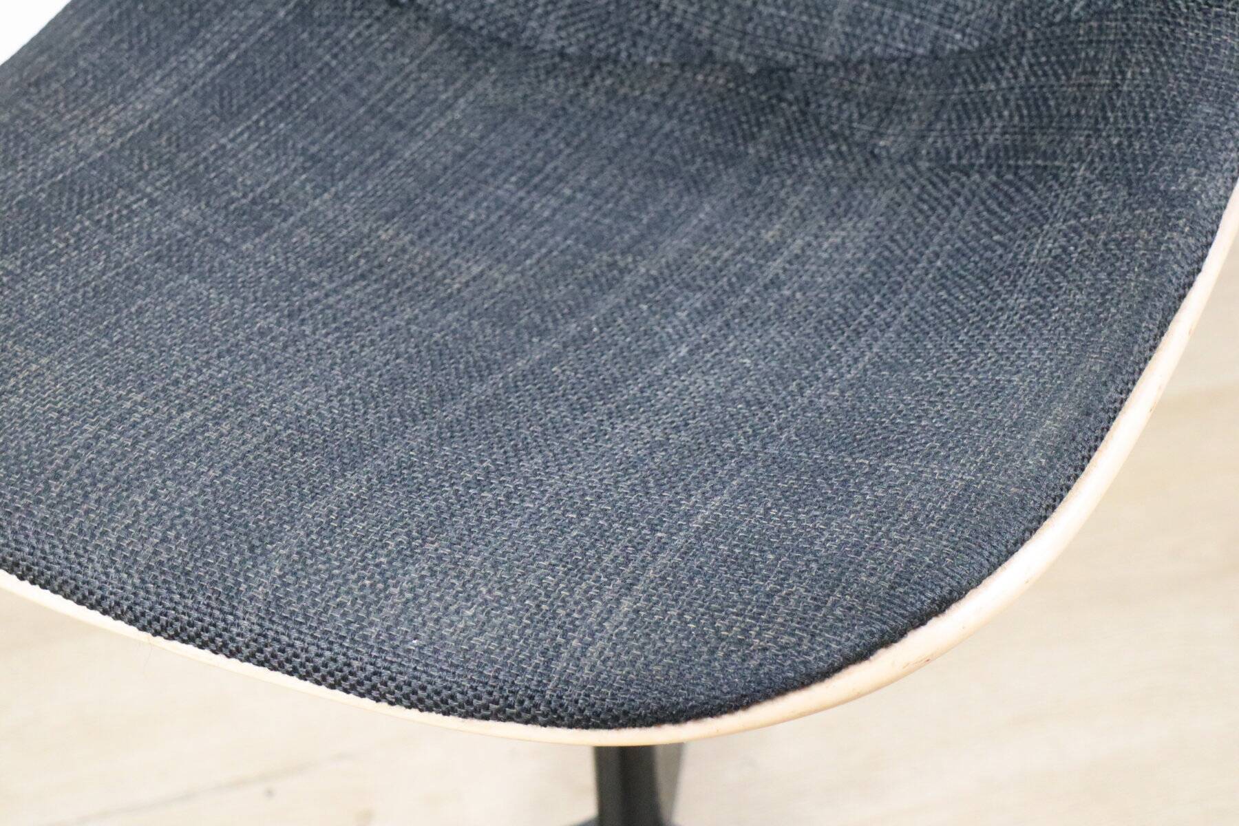Chaise Eames Herman Miller - Fibre de verre pivotante réglable - 1960