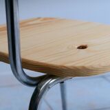 Vintage chair in solid pine