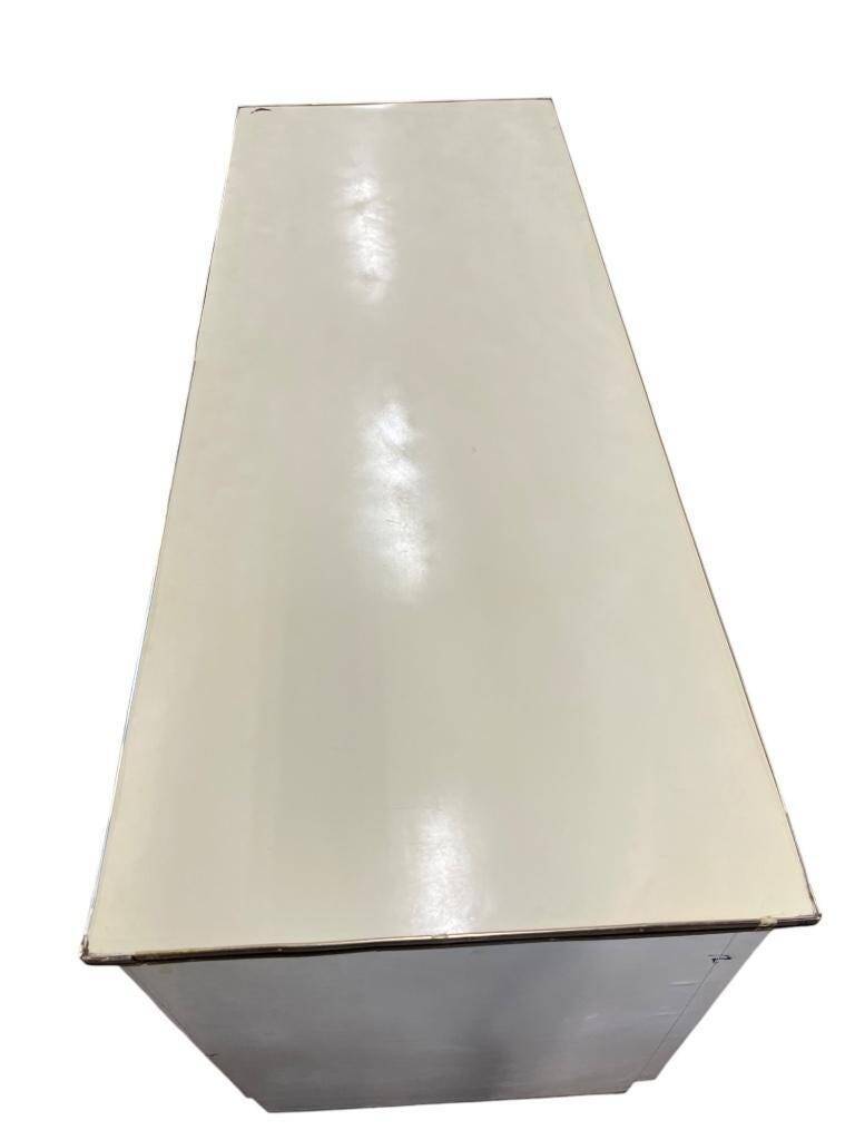 Vintage wooden shop counter/display case: design project