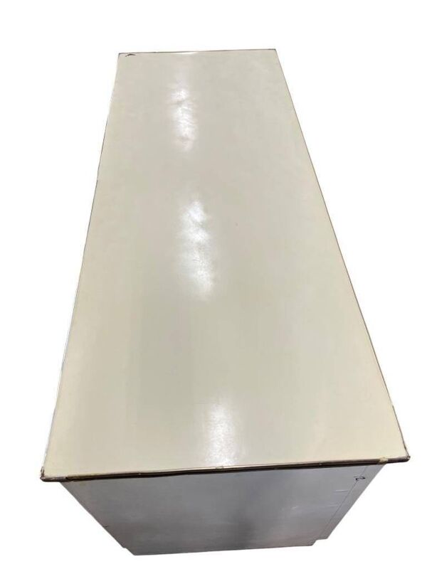 Comptoir/vitrine de magasin vintage en bois : projet de design