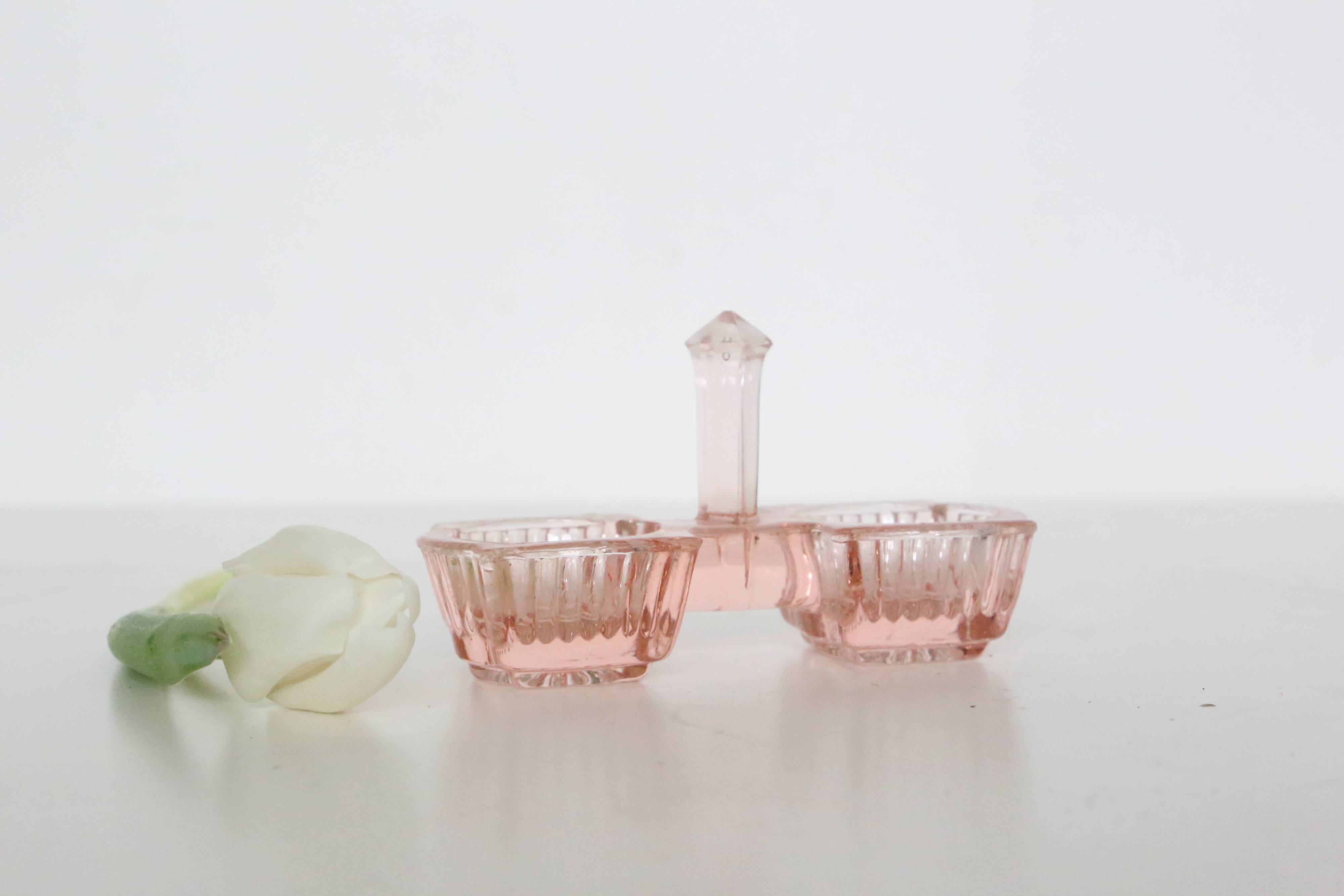 Servant salt pepper in pink glass, molded glass, vintage french, authentic