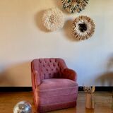 Upholstered toad armchair