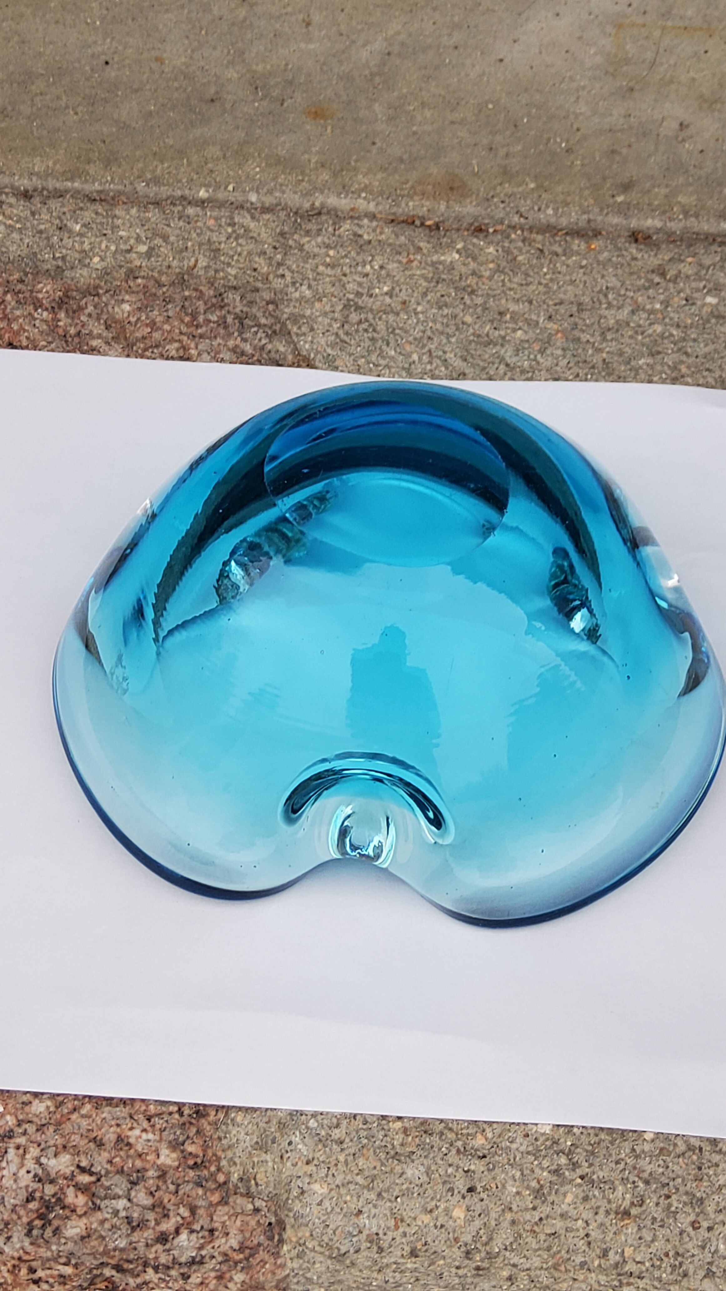 Cendrier en verre de murano de couleur bleue des années 50