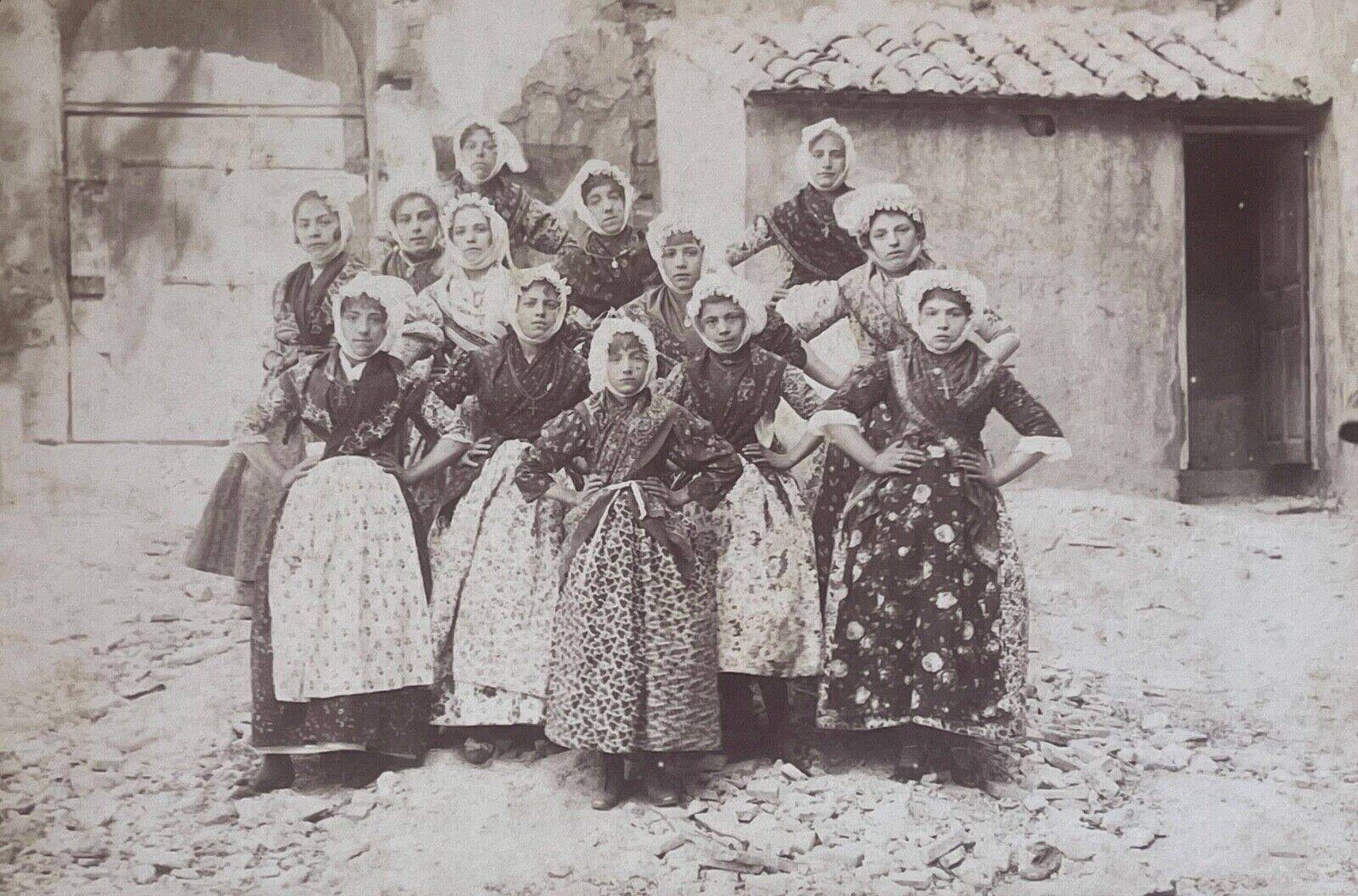 Marseille young girls Adolphe TERRIS 1820-1899 Albumen print circa 1865