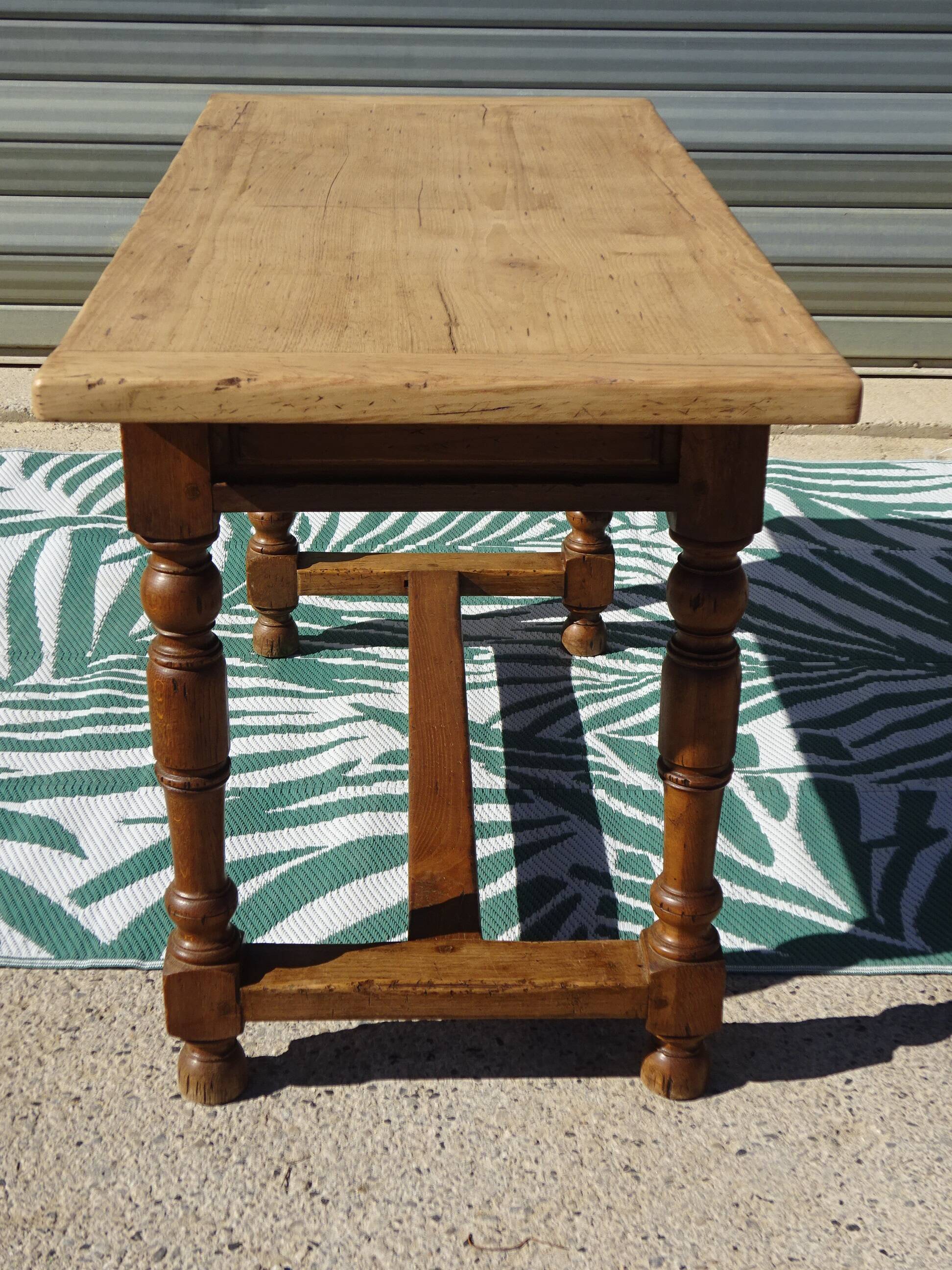 Oak solid wood desk