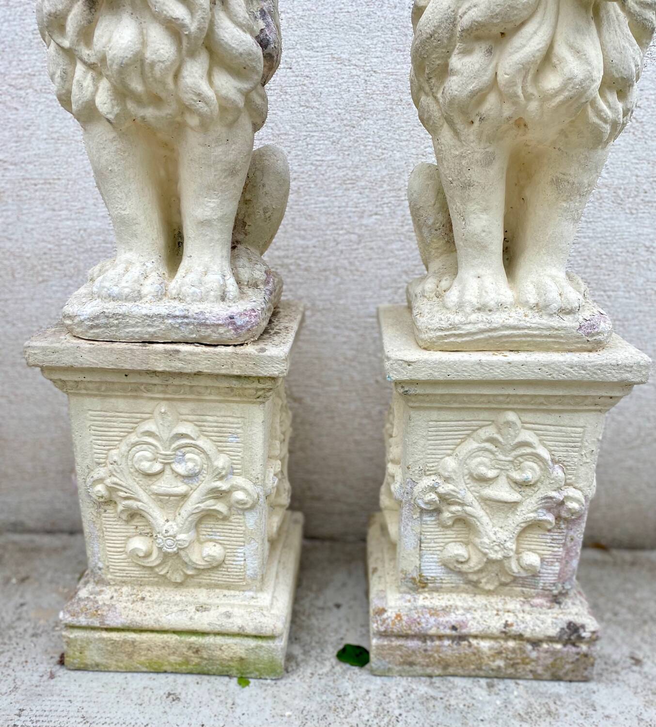Pair of lion garden statues