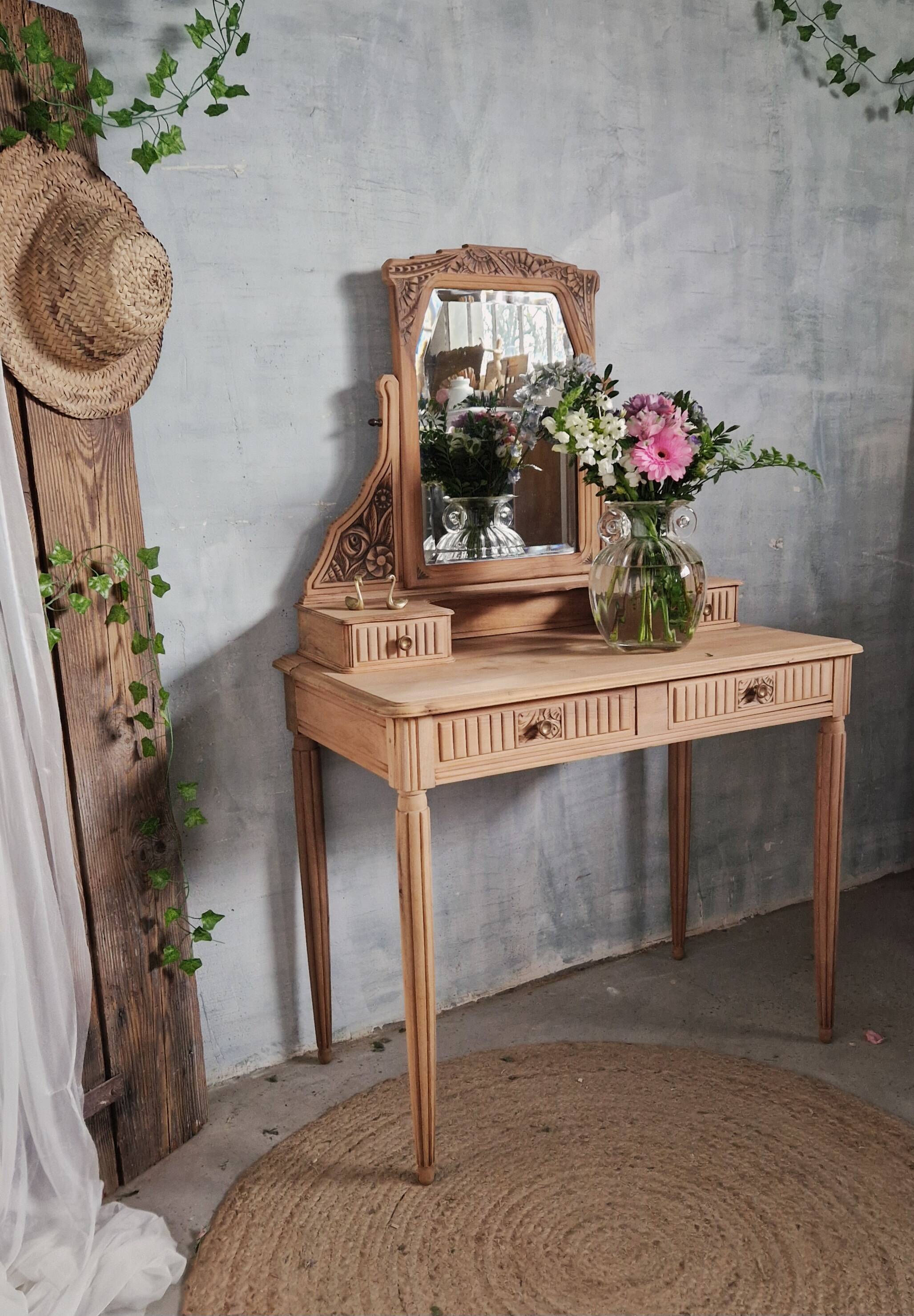 Magnificent Art Deco dressing table