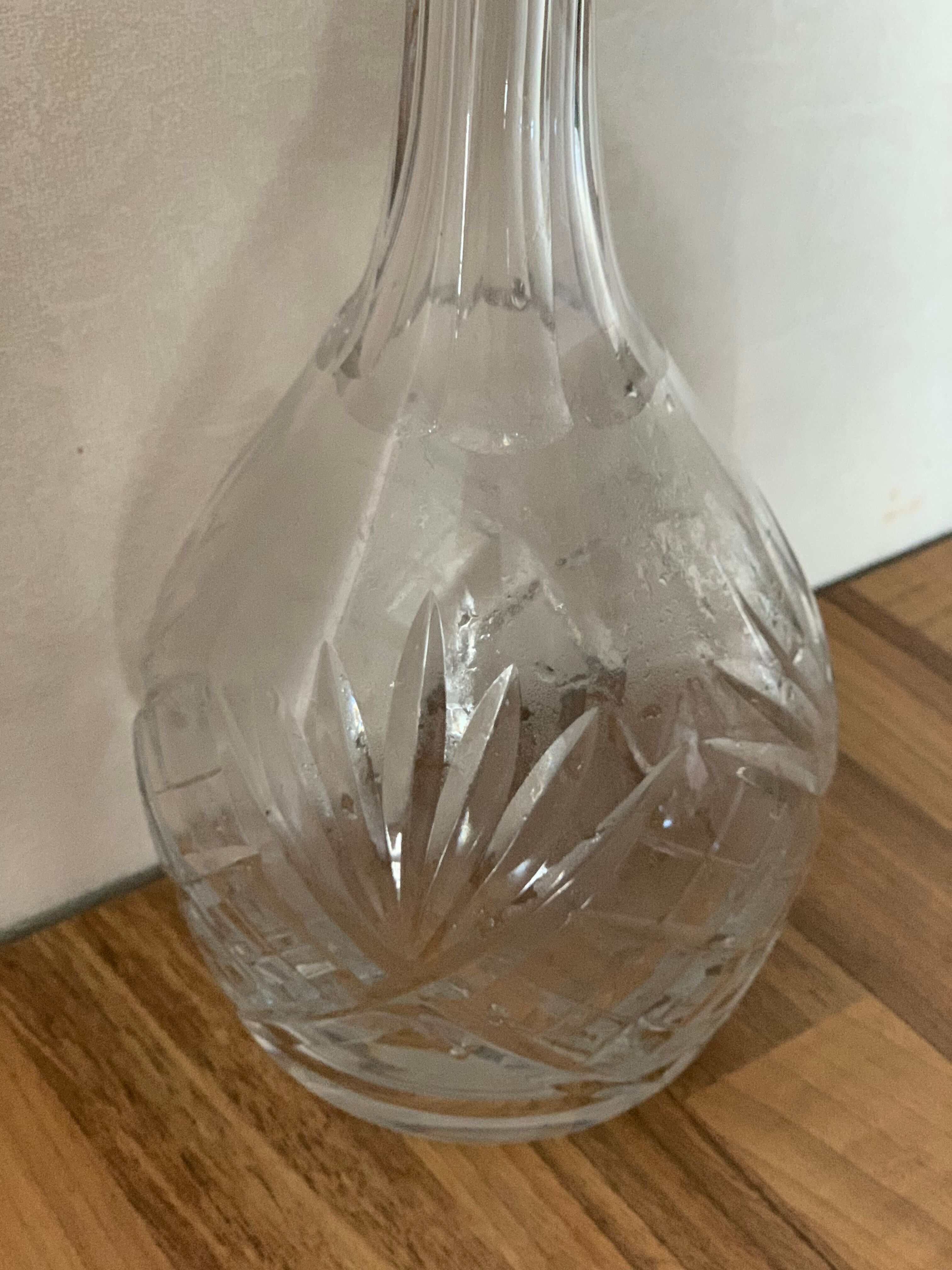 Glass decanter