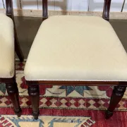 Set of 2 armchairs and 6 English mahogany chairs from the 1950s.