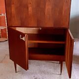 Scandinavian secretary