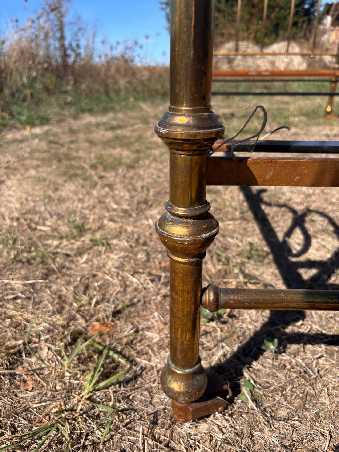 Antique brass bed with bars – Napoleon III style