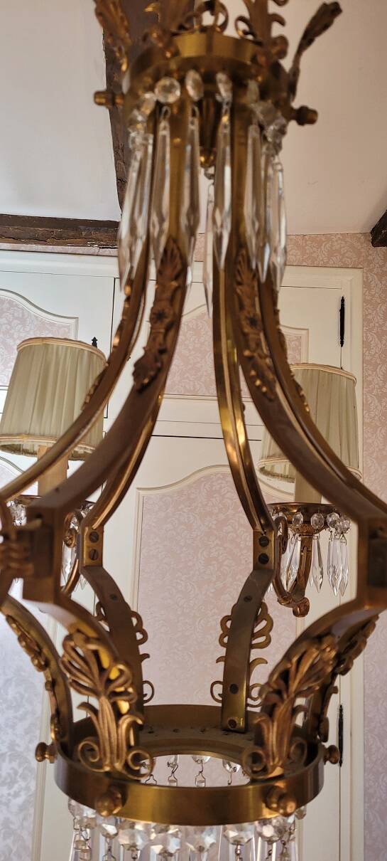 Bronze chandelier with 6 light pendants