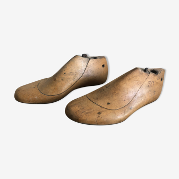 Paire de formes de chaussures bois accessoires de cordonnier