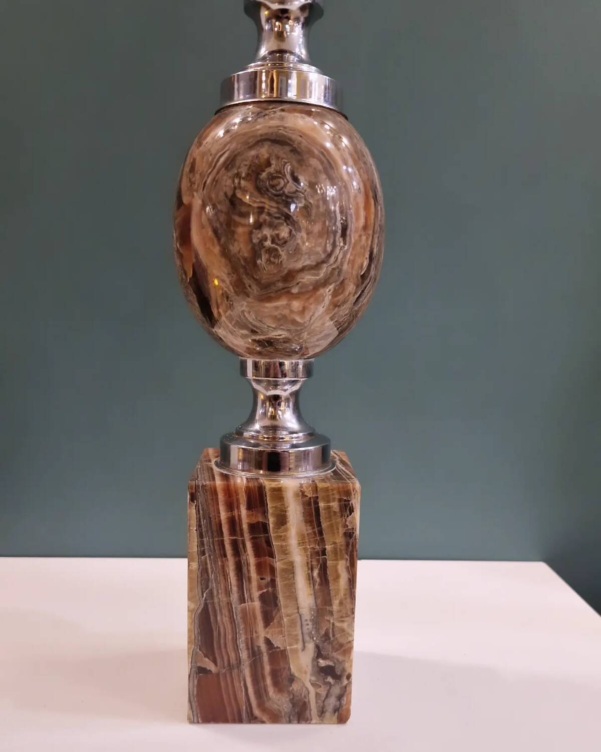 Large marble and chrome metal table lamp base from the 70s