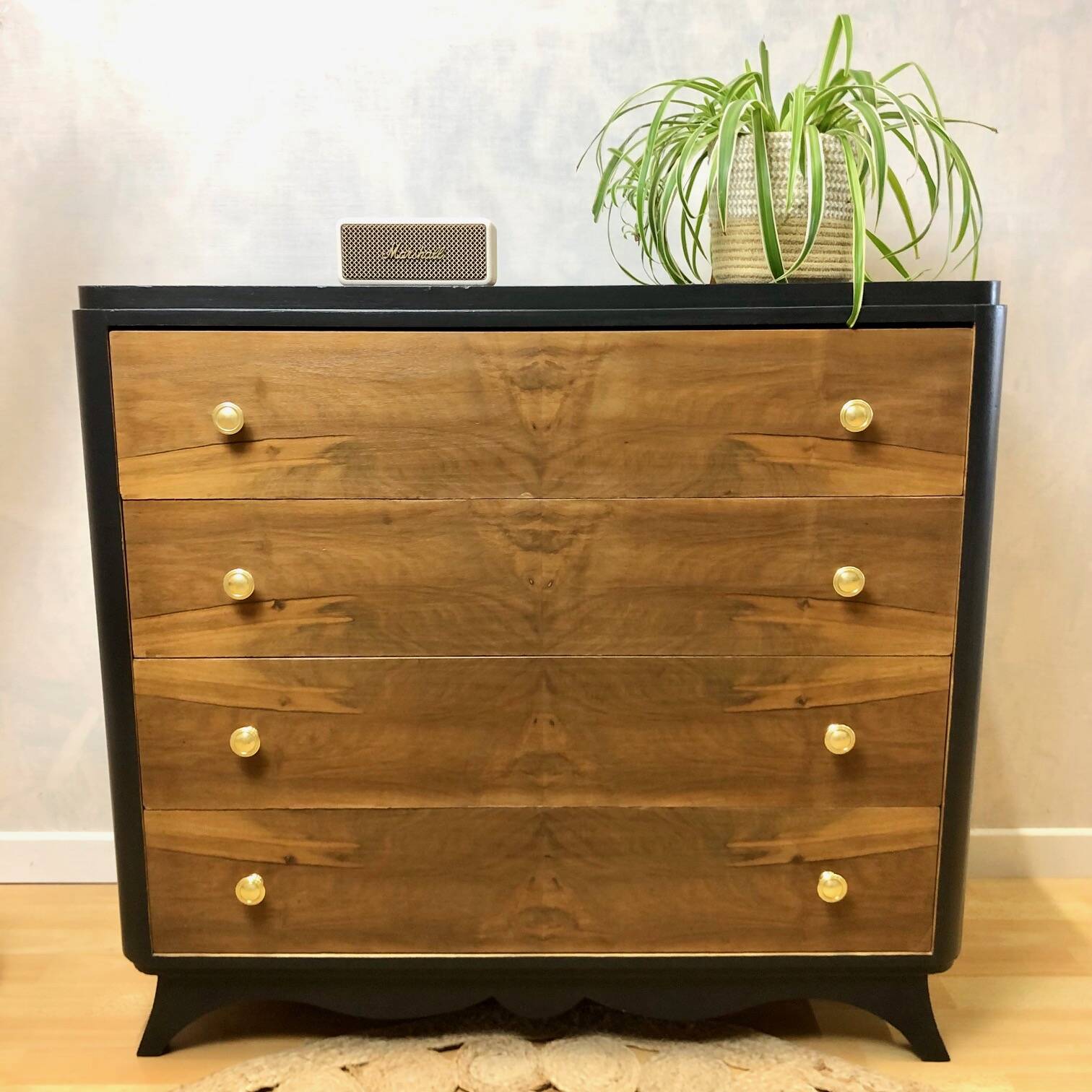 Vintage chest of drawers