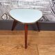 Table porte plante tripode en formica
