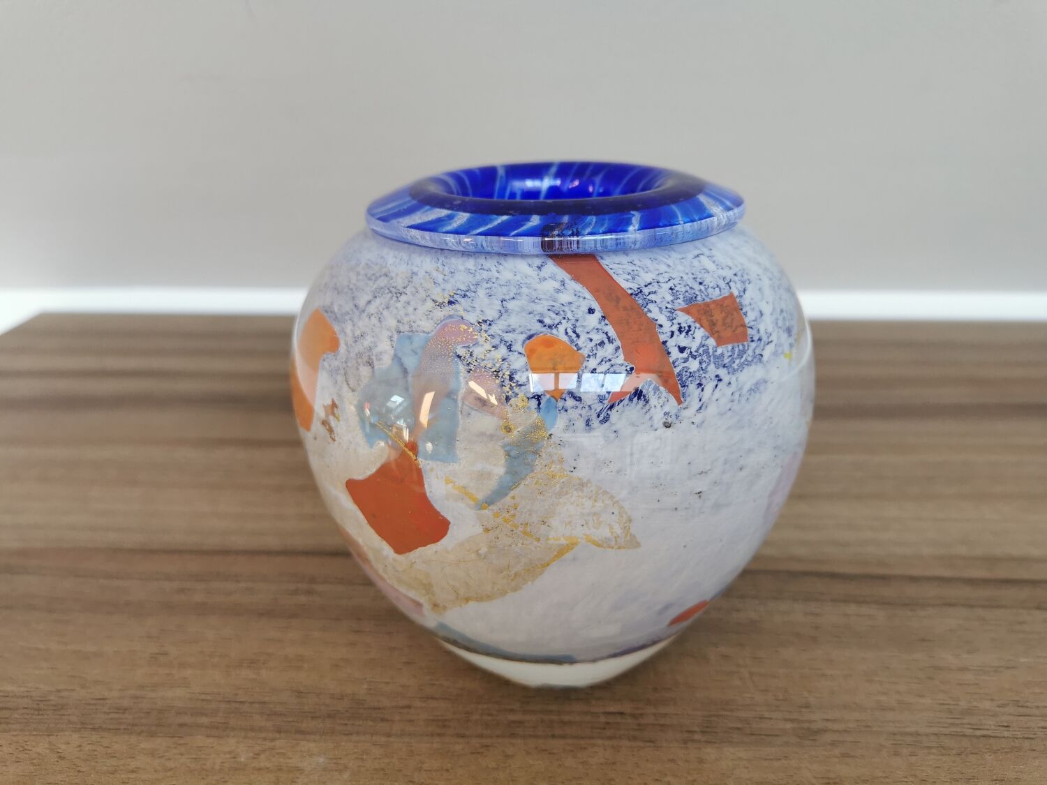 Vase en verre soufflé signé Jean Claude Novaro