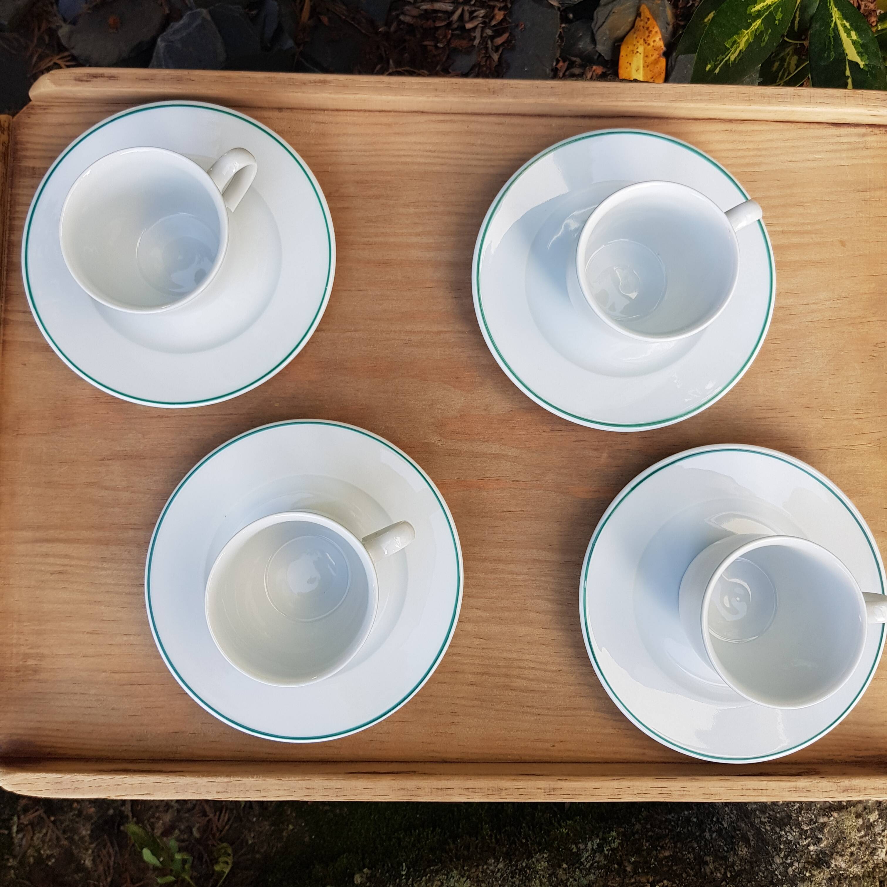 4 cups and saucers Guy Degrenne